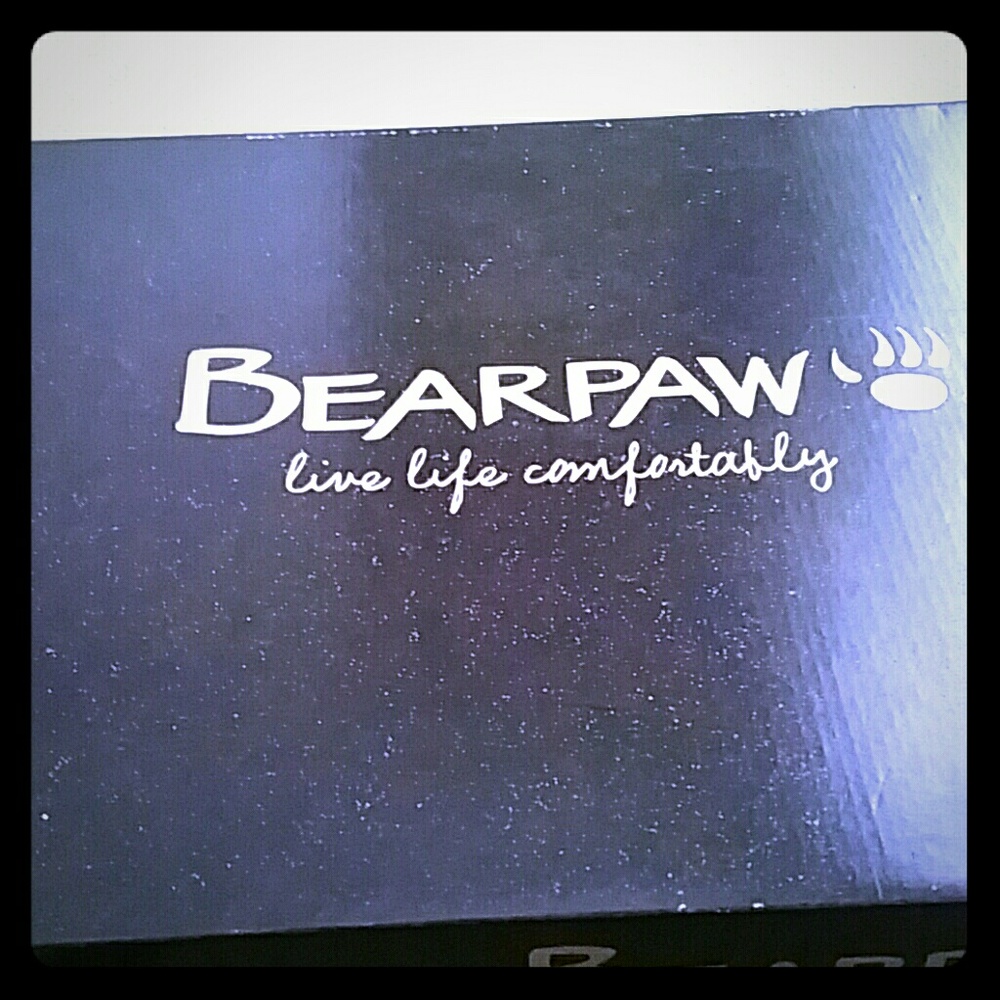 Bearpaw Desdemona Snow Boots in Hickory